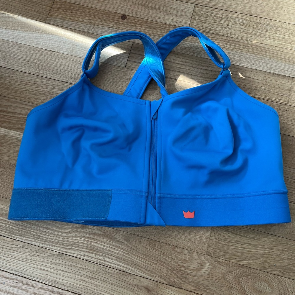 Shefit medium impact sports bra 4 luxe